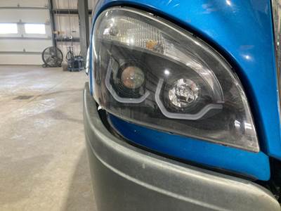Freightliner Cascadia Headlight Assembly