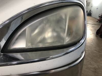 Freightliner Columbia 120 Headlight Assembly