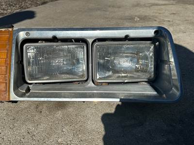 Freightliner FLD120 Headlight Assembly