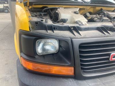 GMC CUBE VAN Headlight Assembly
