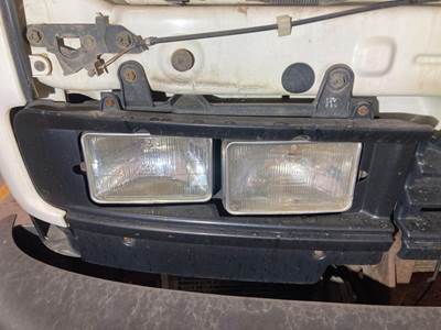 GMC T6500 Headlight Assembly
