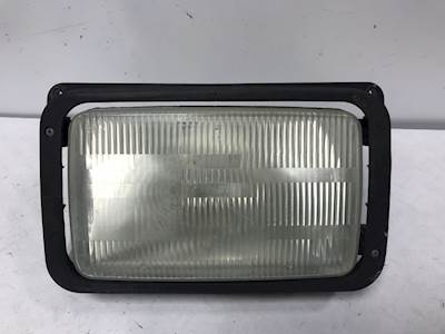 International 1652-SC Headlight Assembly