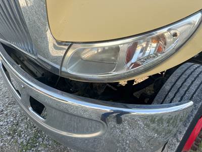 International 4300 Headlight Assembly