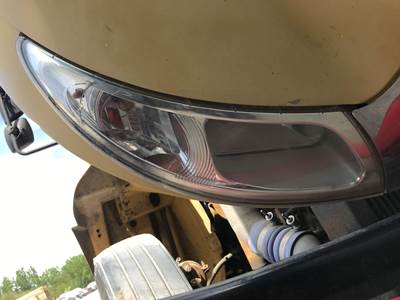 International 8600 Headlight Assembly