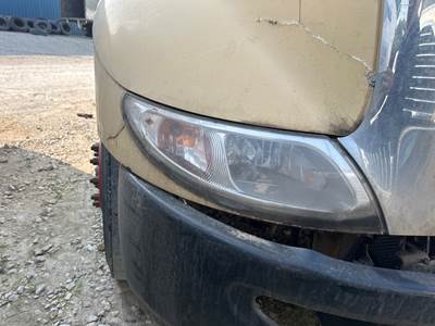 International 8600 Headlight Assembly