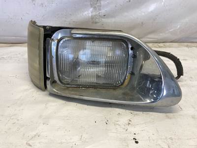 International 9200 Headlight Assembly