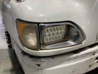 International 9400 Headlight Assembly
