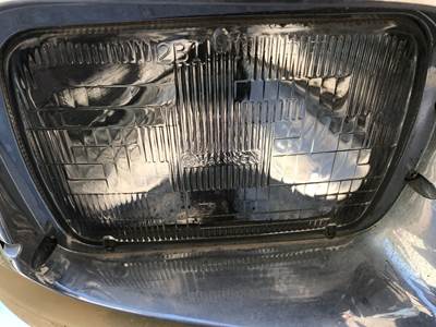 International 9400 Headlight Assembly