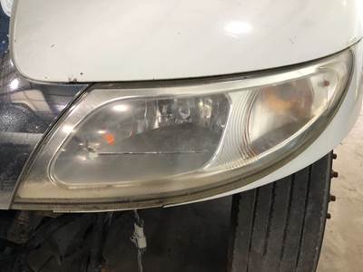 International DuraStar 4300 Headlight Assembly for a International Durastar (4300)