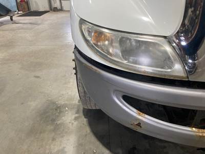 International TranStar 8600 Headlight Assembly for a International Transtar (8600)