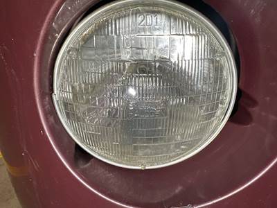 Kenworth T2000 Headlight Assembly