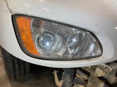 Kenworth T660 Headlight Assembly