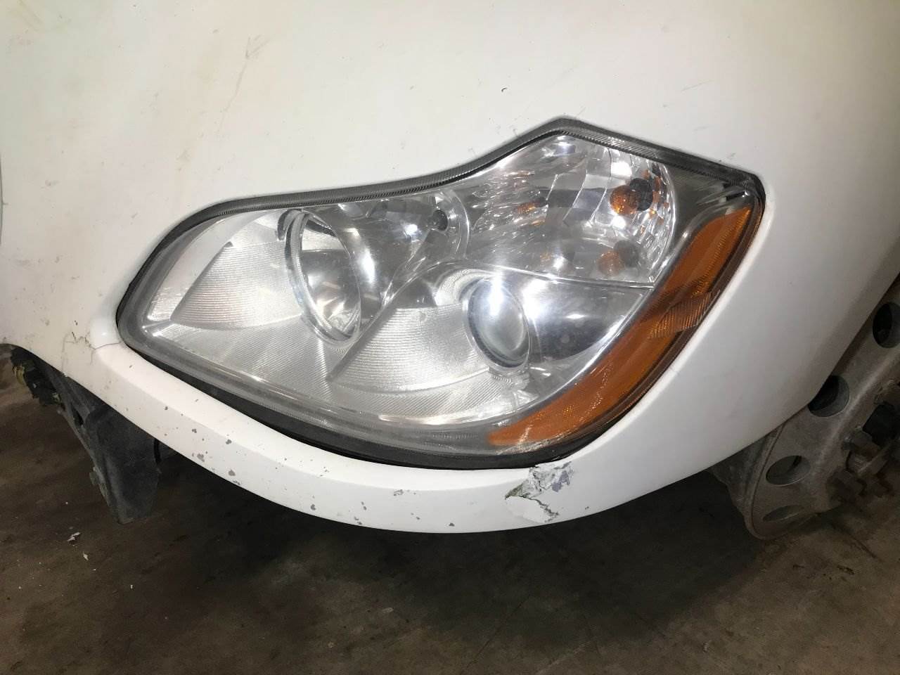 2017 Kenworth T680 Headlight Assembly For Sale Sioux Falls, SD