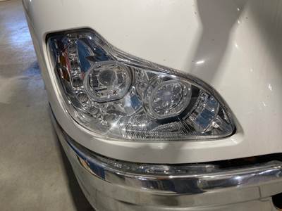 Kenworth T680 Headlight Assembly