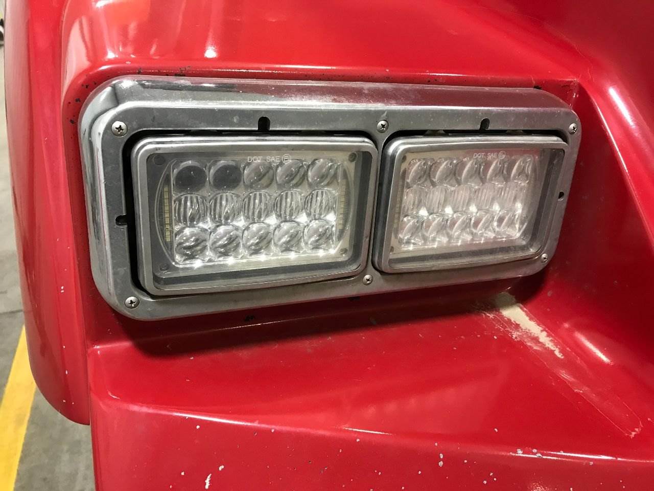 2000 Kenworth T800 Headlight Assembly For Sale Sioux Falls, SD