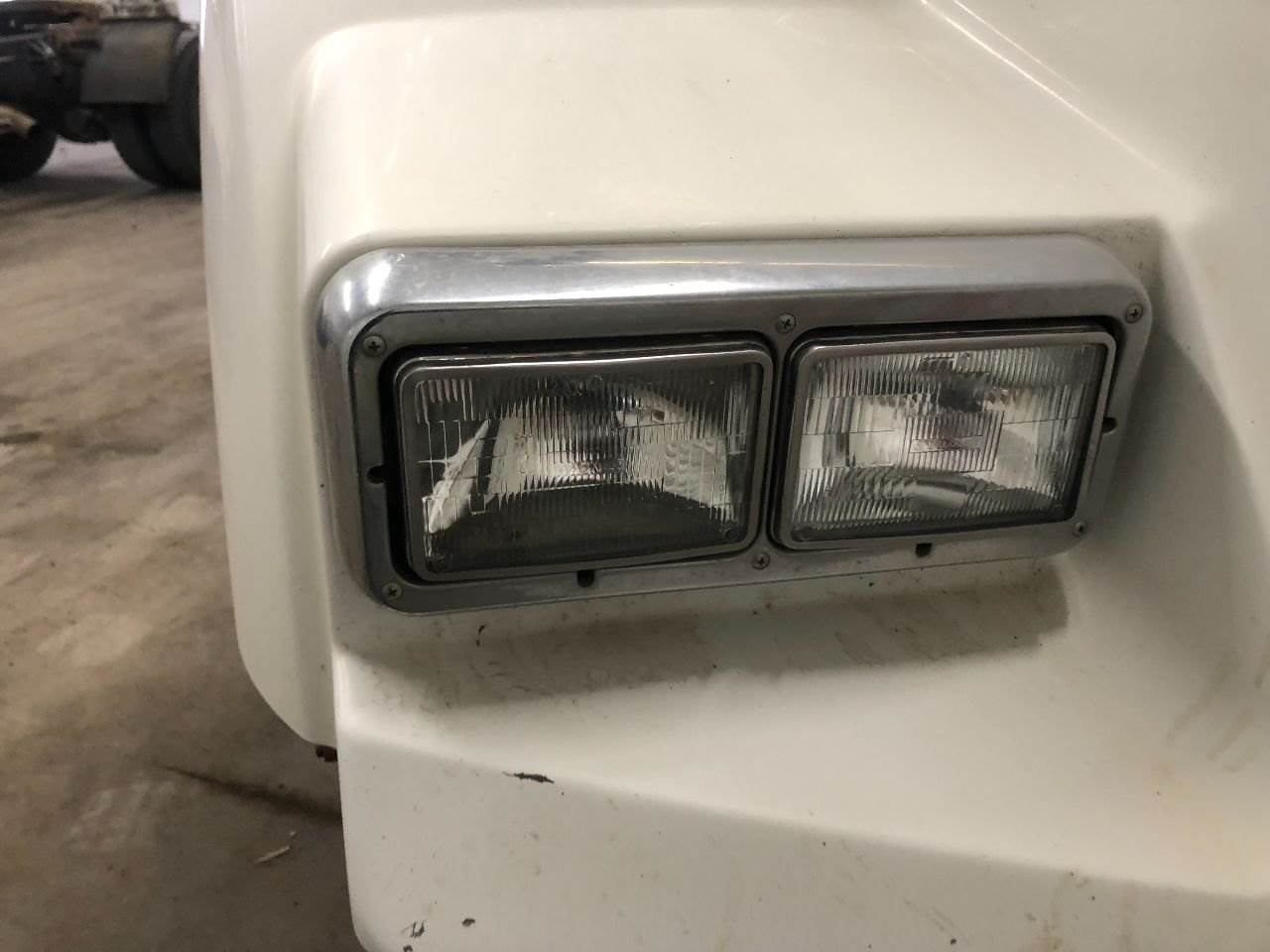 2003 Kenworth T800 Headlight Assembly For Sale Spencer, IA 25338150
