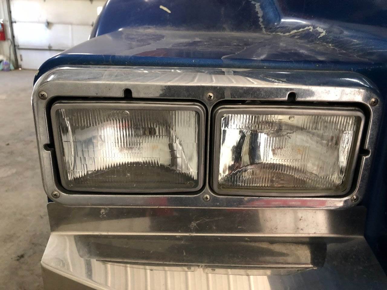2002 Kenworth T800 Headlight Assembly For Sale Spencer, IA 25347283