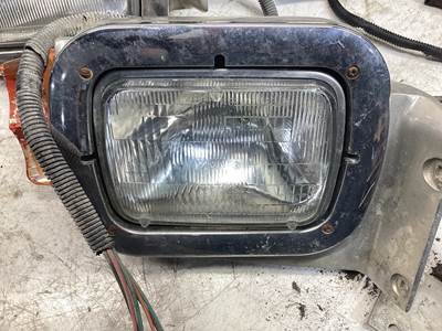 Peterbilt 357 Headlight Assembly