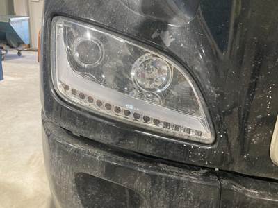 Peterbilt 579 Headlight Assembly