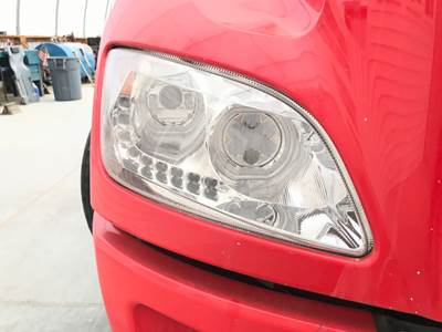 Peterbilt 579 Headlight Assembly