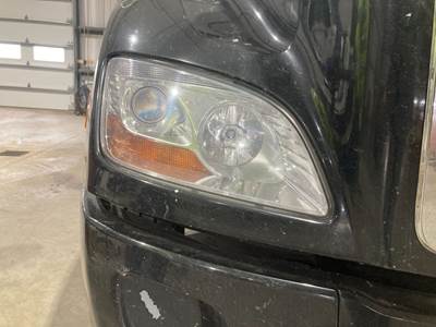Peterbilt 579 Headlight Assembly