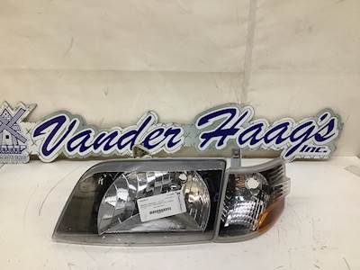 Volvo VNL Headlight Assembly