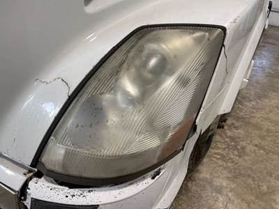Volvo VNL Headlight Assembly