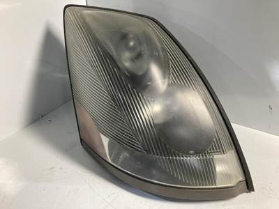 Volvo VNL Headlight Assembly