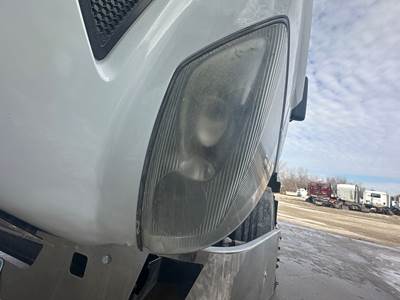 Volvo VNL Headlight Assembly