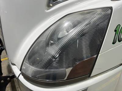 Volvo VNL Headlight Assembly