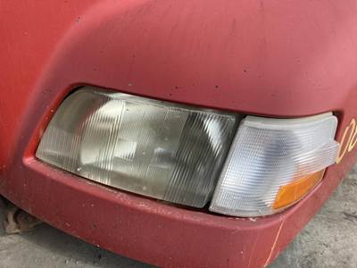 Volvo VNM Headlight Assembly