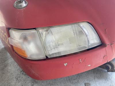 Volvo VNM Headlight Assembly