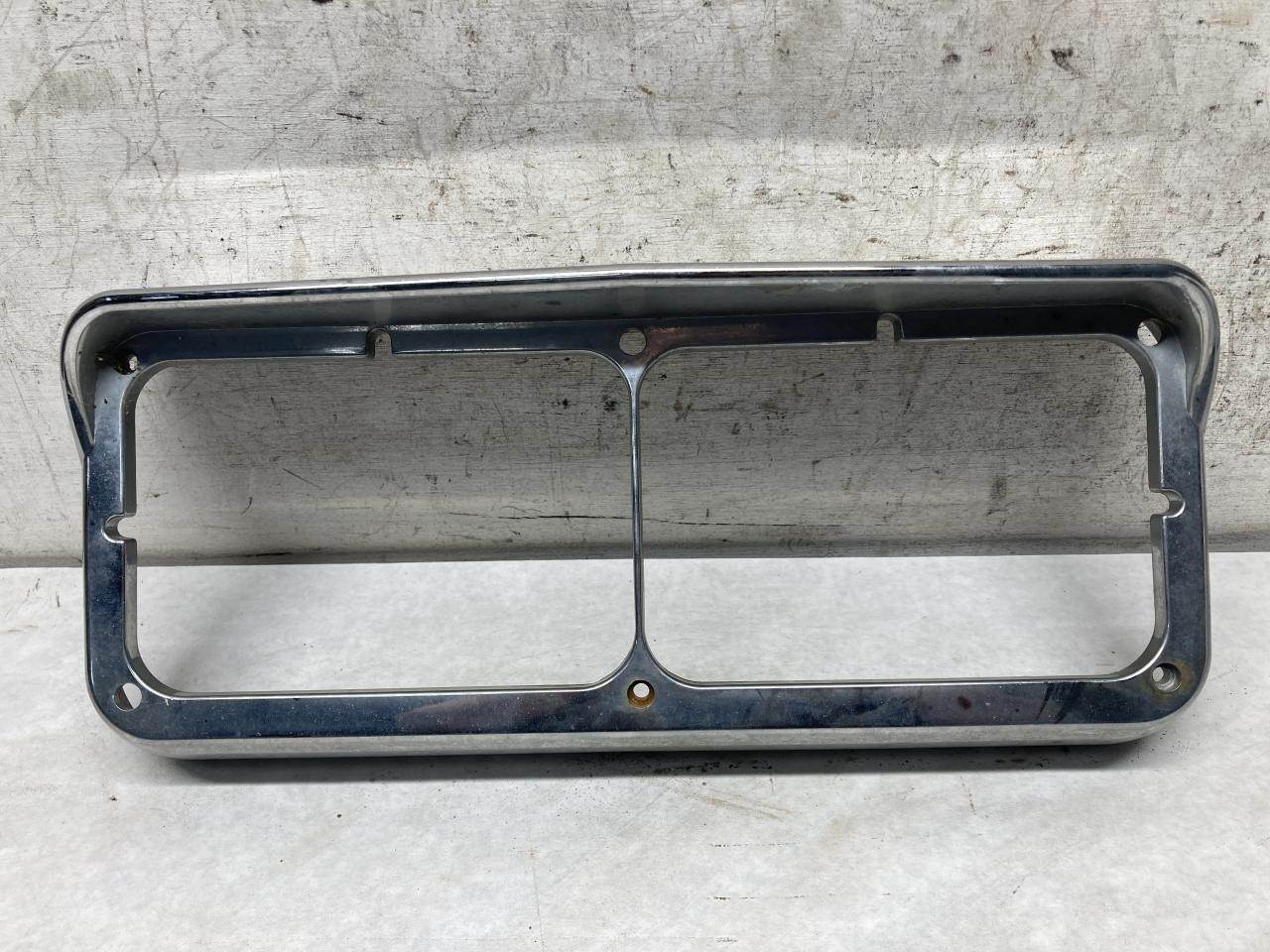 1997 Kenworth W900L Headlight Bezel For Sale Sioux Falls, SD 87590