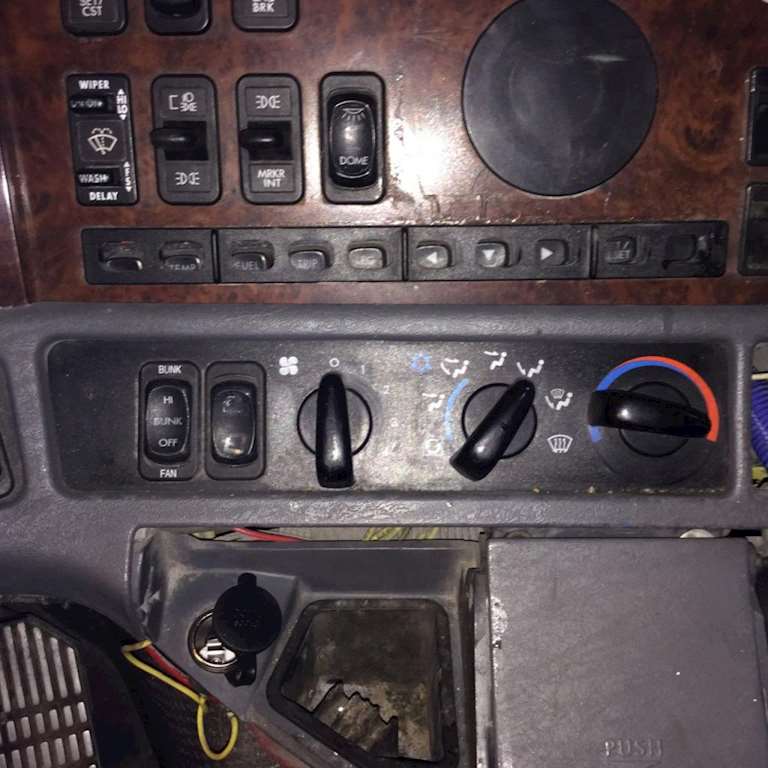 2001 Freightliner C120 CENTURY Heater / AC Climate Control Part For