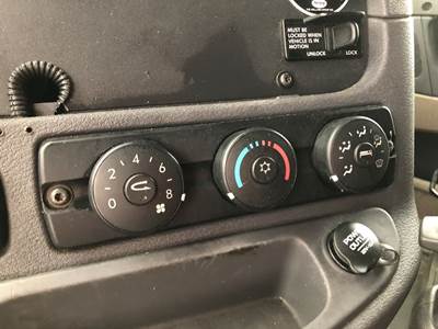 Freightliner Cascadia Heater / AC Temp Control