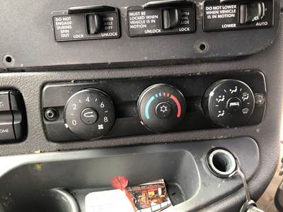 Freightliner Cascadia Heater / AC Temp Control