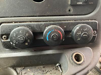 Freightliner Cascadia Heater / AC Temp Control