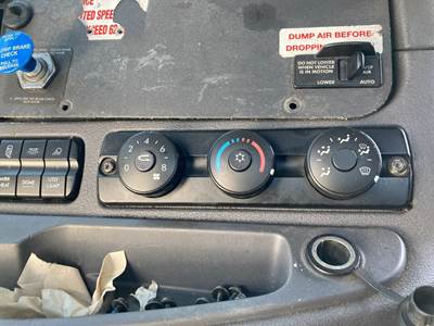 Freightliner Cascadia Heater / AC Temp Control