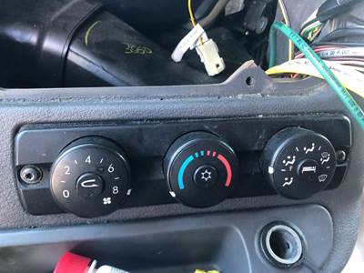 Freightliner Cascadia Heater / AC Temp Control
