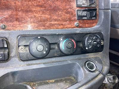 Freightliner Cascadia Heater / AC Temp Control
