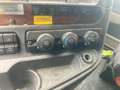 Freightliner Cascadia Heater / AC Temp Control