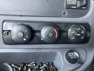 Freightliner Cascadia Heater / AC Temp Control
