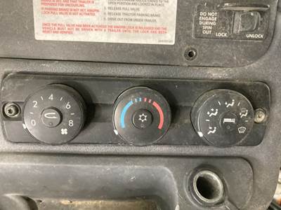 Freightliner Cascadia Heater / AC Temp Control