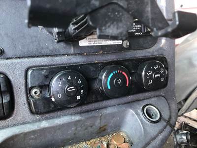 Freightliner Cascadia Heater / AC Temp Control
