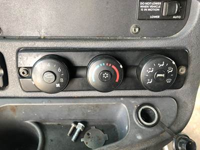 Freightliner Cascadia Heater / AC Temp Control