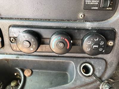 Freightliner Cascadia Heater / AC Temp Control