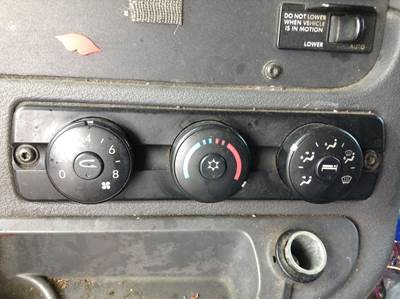 Freightliner Cascadia Heater / AC Temp Control