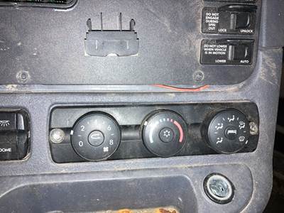 Freightliner Cascadia Heater / AC Temp Control