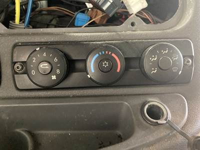 Freightliner Cascadia Heater / AC Temp Control