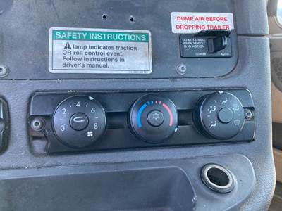 Freightliner Cascadia Heater / AC Temp Control